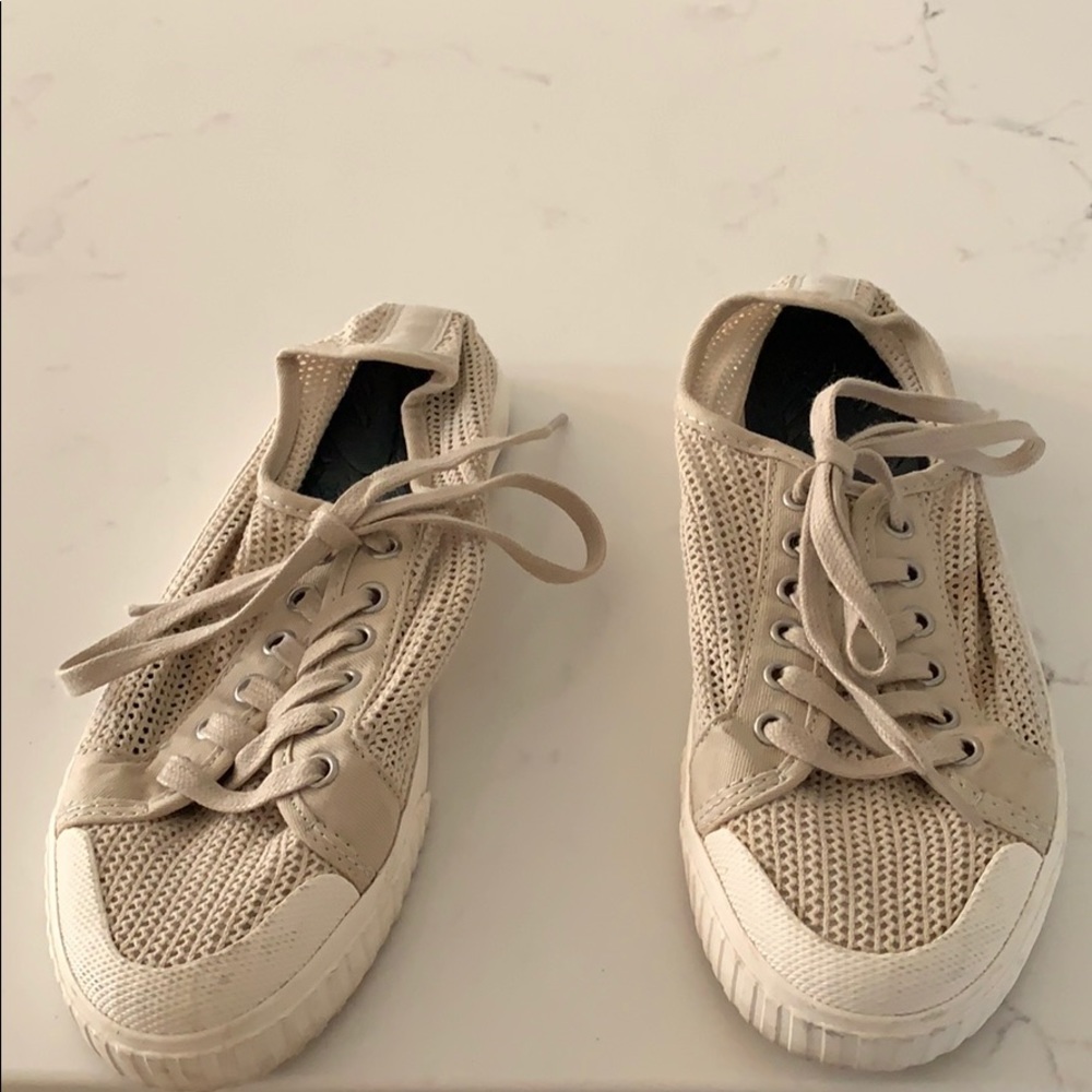 Tretorn Mesh Sneakers